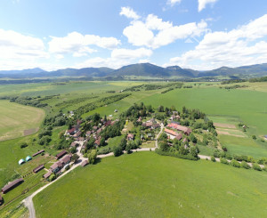 Stavebný pozemok 8043 m² pri Liptovskom Trnovci