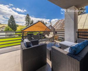 Family house in a quiet area of Dovalovo with a stream