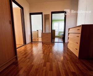 Prenájom priestranný 4-izbový byt s výmerou 79,8 m² centrum