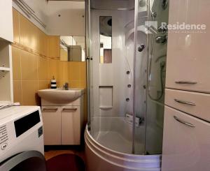Prenájom priestranný 4-izbový byt s výmerou 79,8 m² centrum