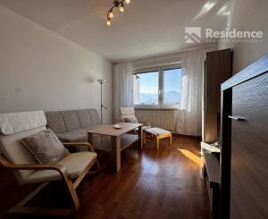Prenájom priestranný 4-izbový byt s výmerou 79,8 m² centrum