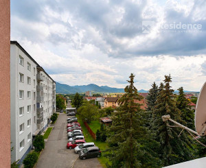 NA PREDAJ 4-izbový byt s balkónom, Liptovský Mikuláš – 77 m²