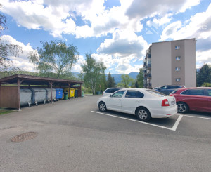 Znížená cena!! 2-IZBOVÝ BYT S BALKÓNOM a GARÁŽOU