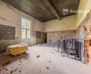 Na predaj výrobný a skladový objekt (1 150 m²), Lisková