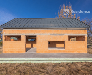 ZNÍŽENÁ CENA | 2 152 m² pozemok + hrubá stavba v obci Žiar