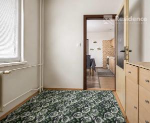 NA PREDAJ: 4-izbový byt s balkónom, Liptovský Mikuláš – 77 m²