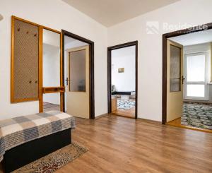 PONUKA ČOSKORO KONČÍ: 4-izbový byt s balkónom, Liptovský Mikuláš – 77 m²