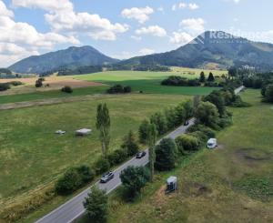 Pozemok na Liptove, Demänová, pri hlavnej ceste do Jasnej