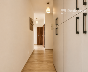 Štýlovo zariadený 3-izbový byt | Centrum LM | 2 parkovacie miesta
