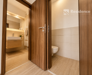 Štýlovo zariadený 3-izbový byt | Centrum LM | 2 parkovacie miesta