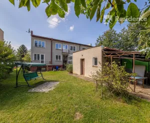Priestranný 6-izbový rodinný dom v Palúdzke na predaj – výborná lokalita pri Demänovke