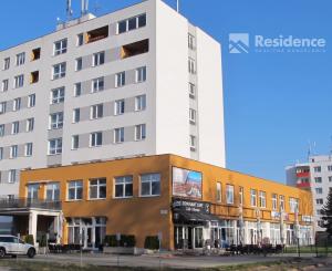Zariadená kaviareň na prenájom, centrum Liptovský Mikuláš