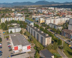 NA PREDAJ: Novostavba – kompletne zariadená garsónka na Nábreží
