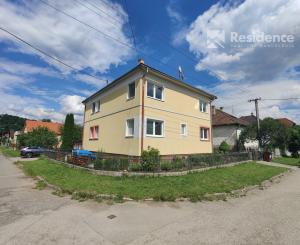 Byt v centre mesta s komfortom domu, záhradou a garážou