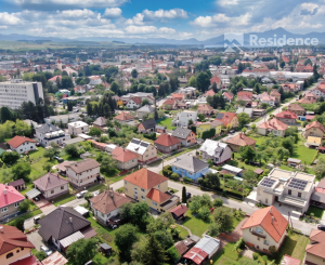 Byt v centre mesta s komfortom domu, záhradou a garážou
