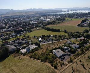 Slnečný stavebný pozemok s panoramatickým výhľadom na Liptovský Mikuláš