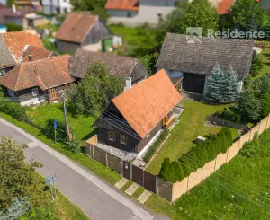 Liptovská chalupa s pozemkom, humnom a kompletným zariadením, Jakubovany