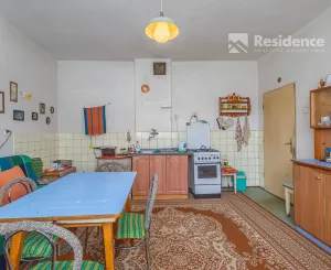 Rodinný dom vo Vavrišove v krásnom prostredí – skvelý potenciál a rozľahlý pozemok