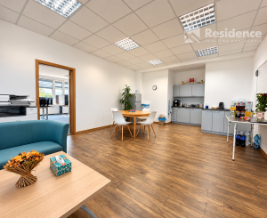 PRENÁJOM REPREZENTATÍVNYCH KANCELÁRSKYCH PRIESTOROV – 208 m²