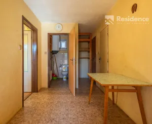 Bývanie aj podnikanie na jednej adrese: 5i rodinný dom + 1i byt + priestor na salón, ateliér, ordináciu...