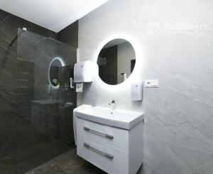 MODERNÝ SKLADOVÝ AREÁL S SHOWROOMOM A ADMINISTRATÍVOU | 743 m² | POZEMOK 2 679 m²