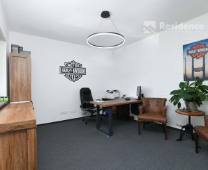 MODERNÝ SKLADOVÝ AREÁL S SHOWROOMOM A ADMINISTRATÍVOU | 743 m² | POZEMOK 2 679 m²