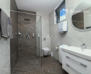 MODERNÝ SKLADOVÝ AREÁL S SHOWROOMOM A ADMINISTRATÍVOU | 743 m² | POZEMOK 2 679 m²