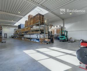 MODERNÝ SKLADOVÝ AREÁL S SHOWROOMOM A ADMINISTRATÍVOU | 743 m² | POZEMOK 2 679 m²
