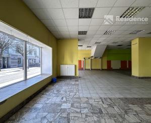 OBCHODNÉ PRIESTORY NA PRENÁJOM | 300 m² | PEŠIA ZÓNA LIPTOVSKÝ MIKULÁŠ