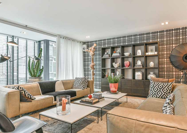 VEĽKÝ - ZREKONŠTRUOVANÝ - ZARIADENÝ