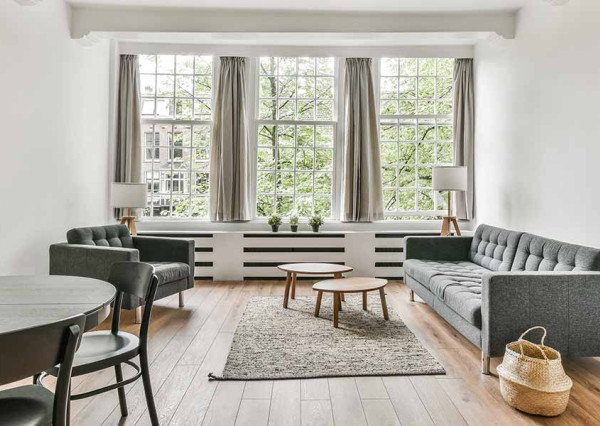 VEĽKÝ - ZREKONŠTRUOVANÝ - ZARIADENÝ