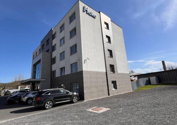 Kancelária v modernej budove v LM na prenájom