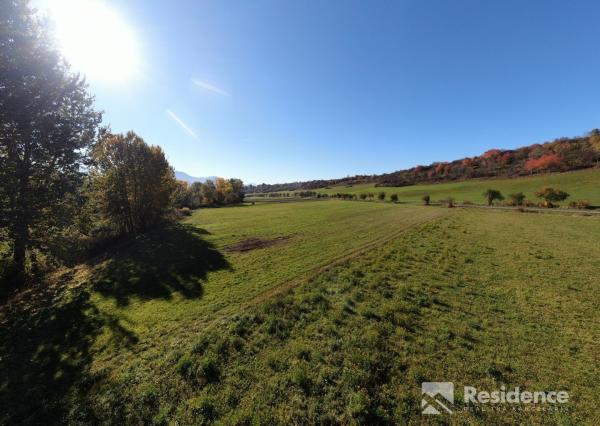 Pozemok na predaj, Beňadiková