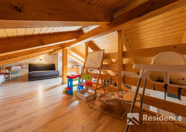 Štýlový vidiecky dom na predaj v podhorskom prostredí Svätého Kríža