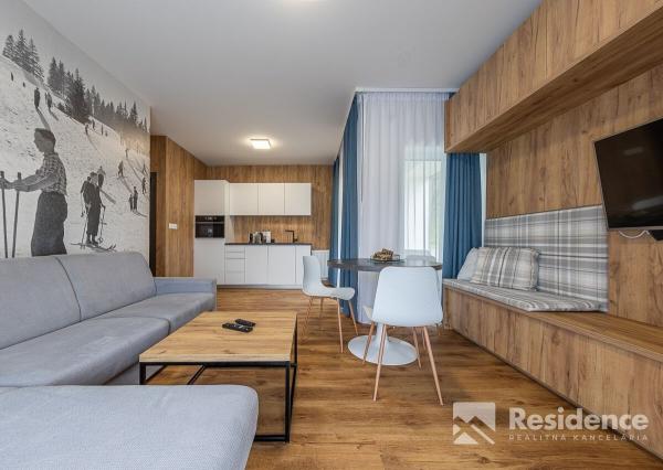 Luxusný horský dvojspálňový apartmán s parkovacím státím v lyžiarskom stredisku Jasná