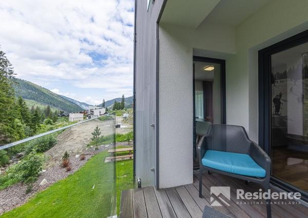 Luxusný horský dvojspálňový apartmán s parkovacím státím v lyžiarskom stredisku Jasná