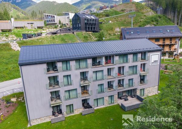 Luxusný horský dvojspálňový apartmán s parkovacím státím v lyžiarskom stredisku Jasná