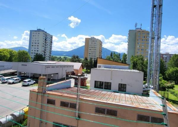 Prenájom: dvojizbový byt na Nábreží v modernej bytovke