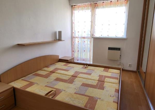 Prenájom: dvojizbový byt na Nábreží v modernej bytovke