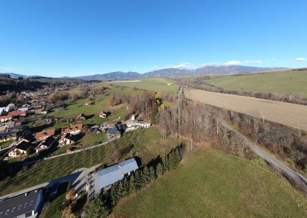Stavebný pozemok s pekným výhľadom na predaj, Liptovský Mikuláš