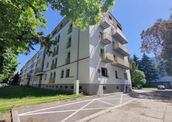 Nebytový priestor - atómový kryt na predaj, centrum Banská Bystrica