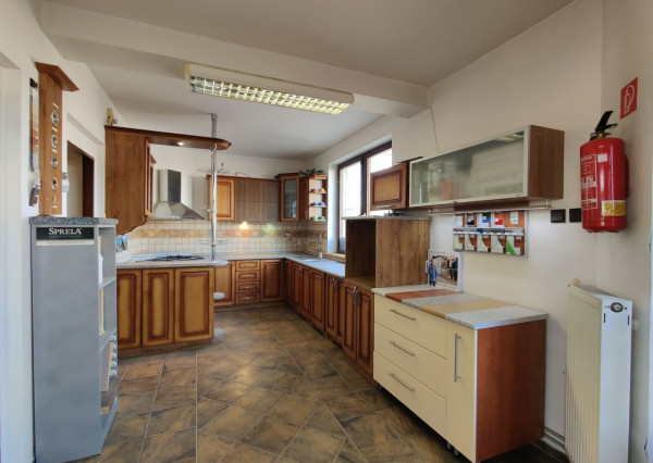 Multifunkčný objekt na podnikanie na predaj – Liptovský Mikuláš