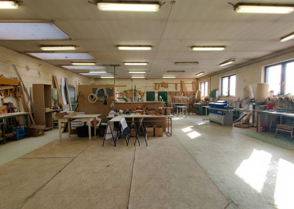 Multifunkčný objekt na podnikanie na predaj – Liptovský Mikuláš