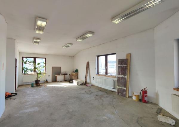 Multifunkčný objekt na podnikanie na predaj – Liptovský Mikuláš