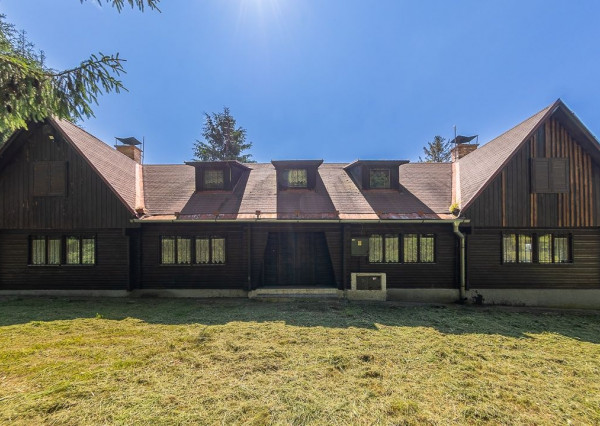 Chata zasadená do liptovskej prírody