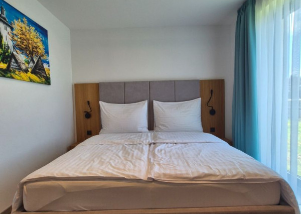 Štýlový 1-izbový apartmán v rezorte Maladinovo – bývajte ako na dovolenke po celý rok!