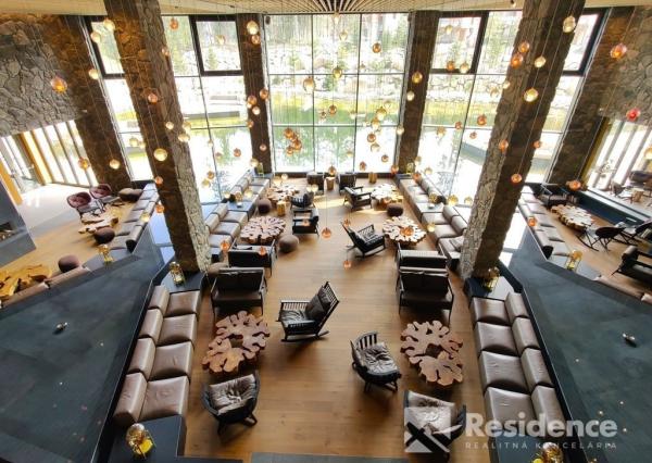 Horský luxus - Apartmán budúcnosti dostupný už dnes – komfort, technológia a štýl v jednom.