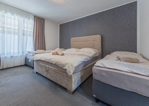 Priestranný apartmán s terasou na predaj – len 100 m od aquaparku Bešeňová!