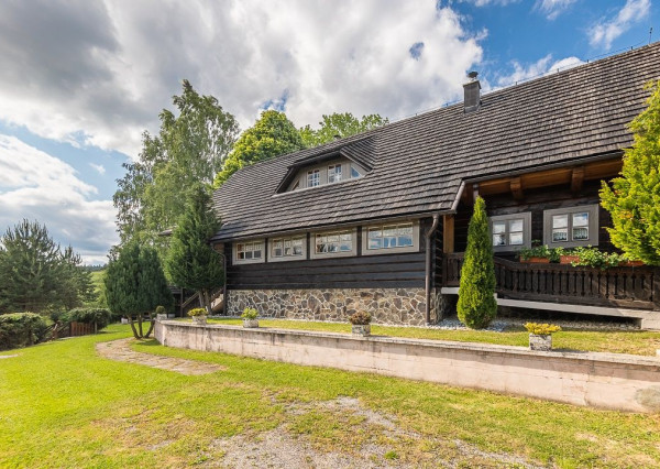 Exkluzívna chata s úžasným výhľadom na predaj, Huty