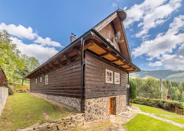 Exkluzívna chata s úžasným výhľadom na predaj, Huty